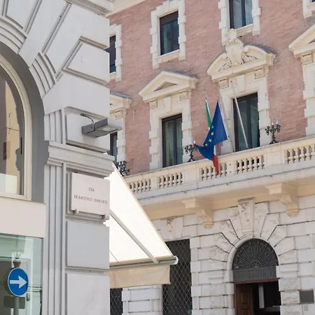 Relais Palazzo Olimpia - Corso Vittorio Emanuele * Salerno